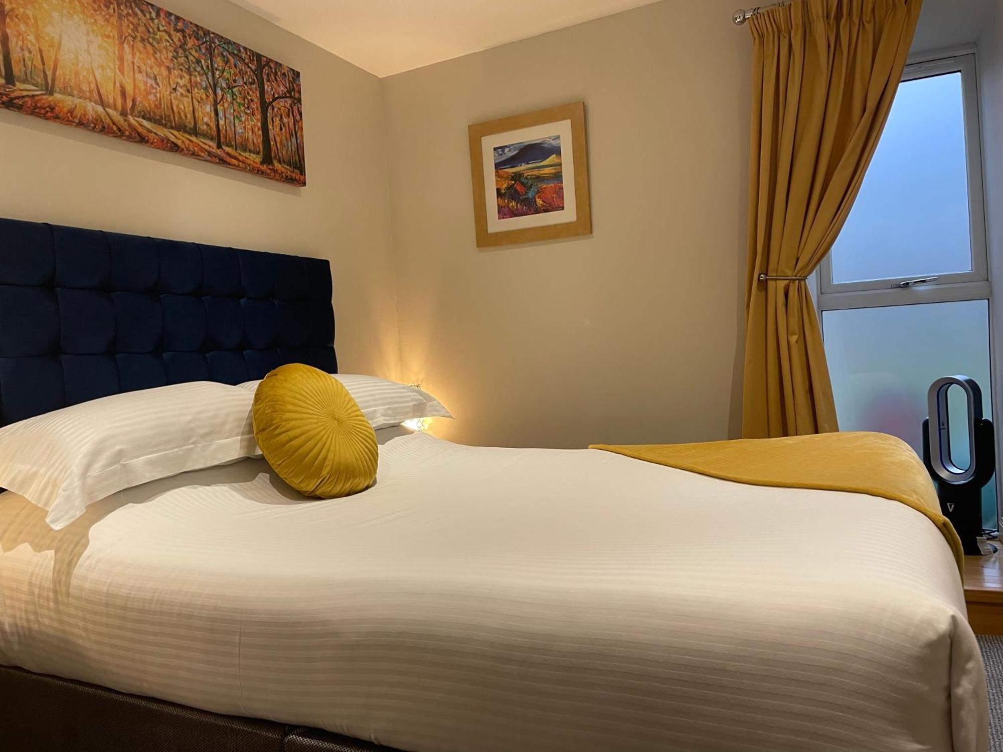 The Mews 2 Bedroom With Private Parking 奥本 外观 照片