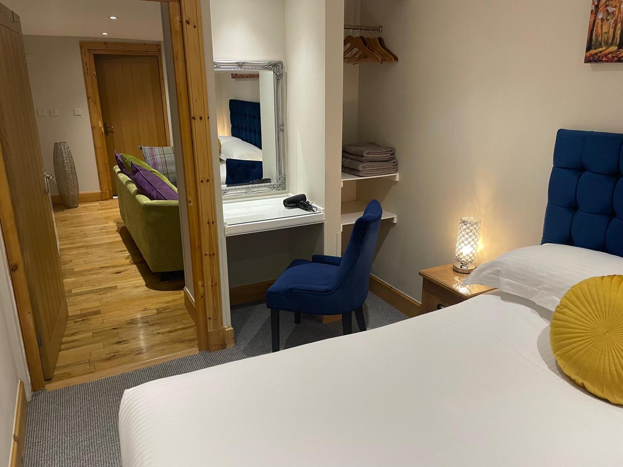 The Mews 2 Bedroom With Private Parking 奥本 外观 照片